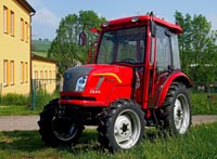Traktor DONG FENG DF504G3